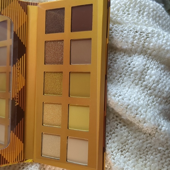 Violet Voss Sunflower Eyeshadow Palette, 10 x 1.2g/0.04oz per shade - Picture 14 of 14